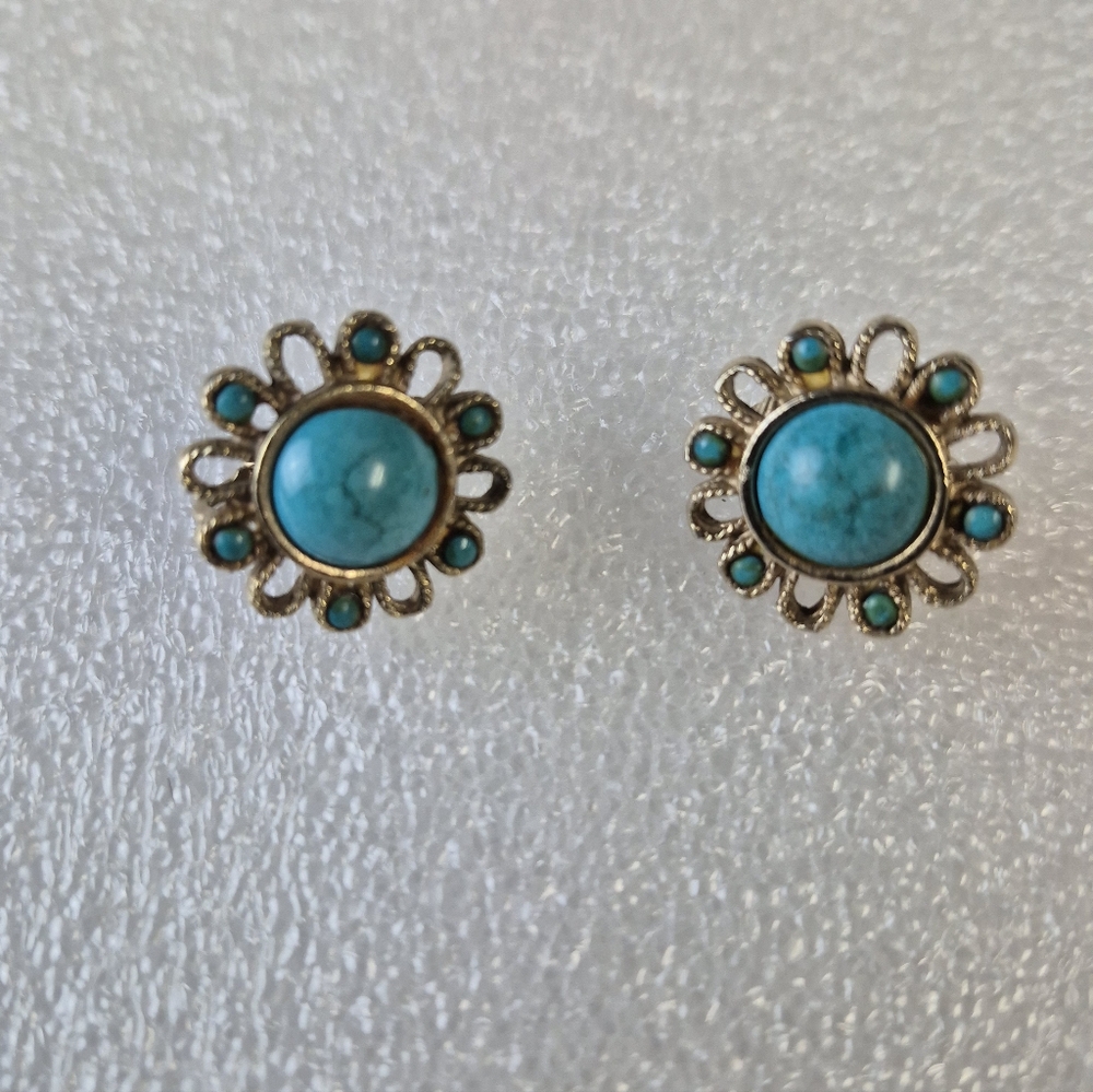 Turquoise Style Floral Clip On Earrings Vintage Jewelry